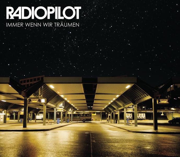 Immer wenn wir träumen - Single by Radiopilot album cover