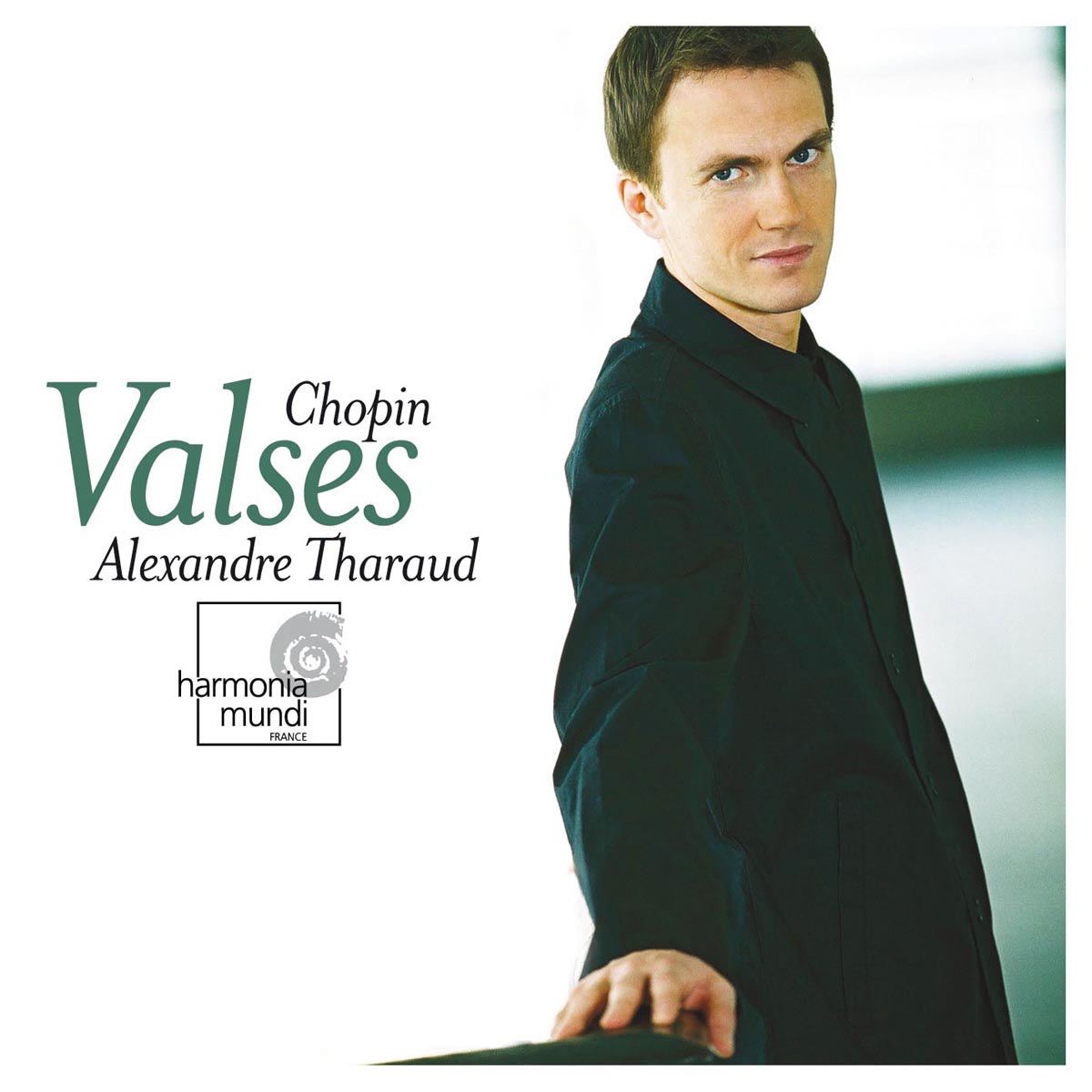 Chopin: Intégrale des Valses by Alexandre Tharaud album cover