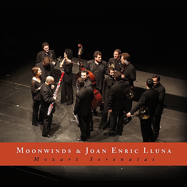 Mozart Serenatas by Moonwinds album cover