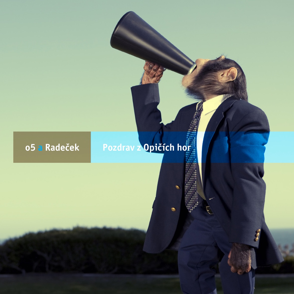Pozdrav z Opičích hor by O5 a Radeček album cover