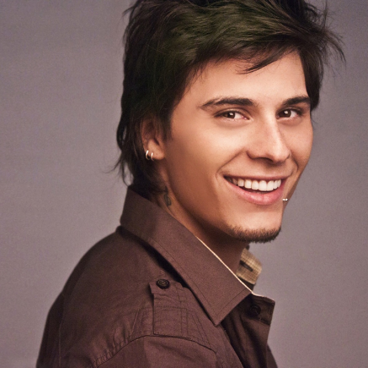 Seguir Aparentando - Single by Martin Terrone album cover