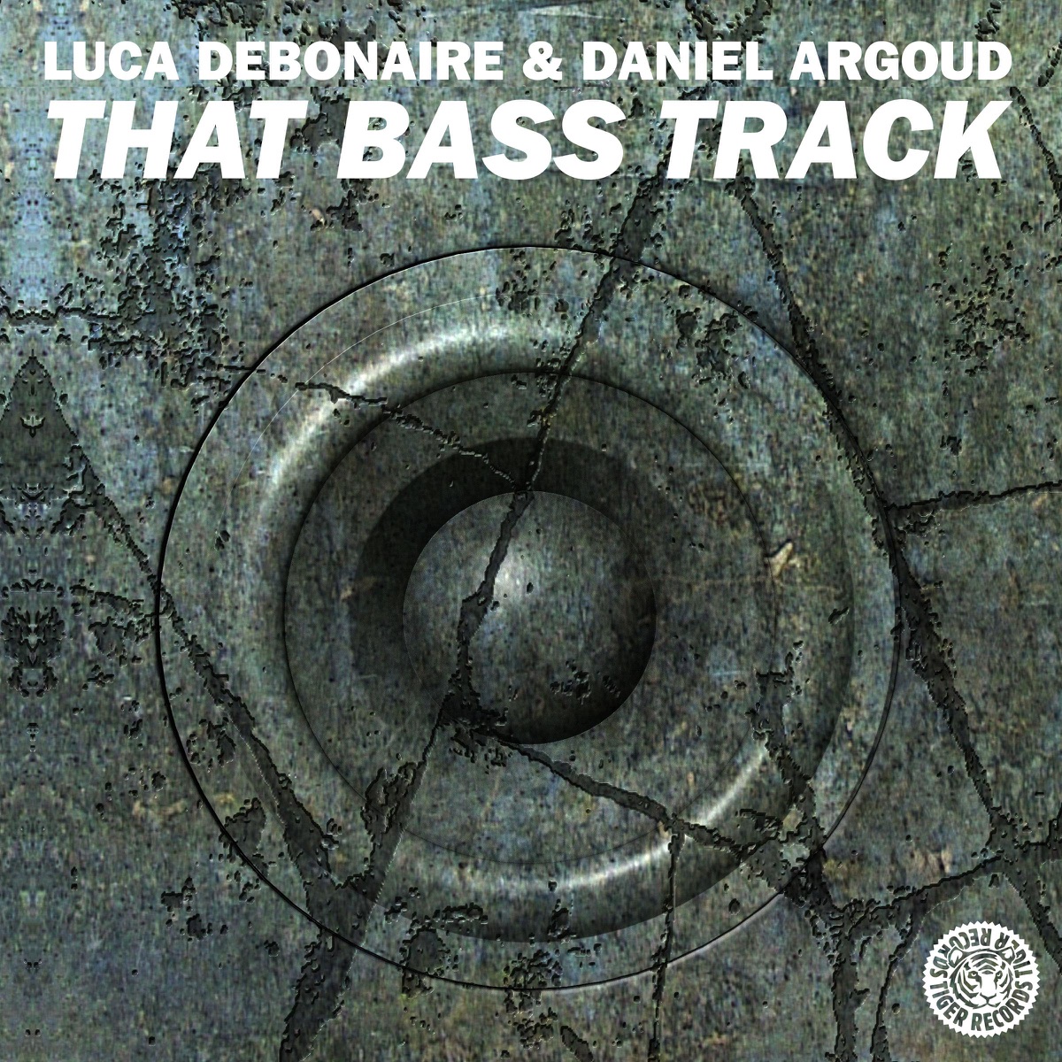 That Bass Track - Single by Luca Debonaire & Daniel Argoud album cover