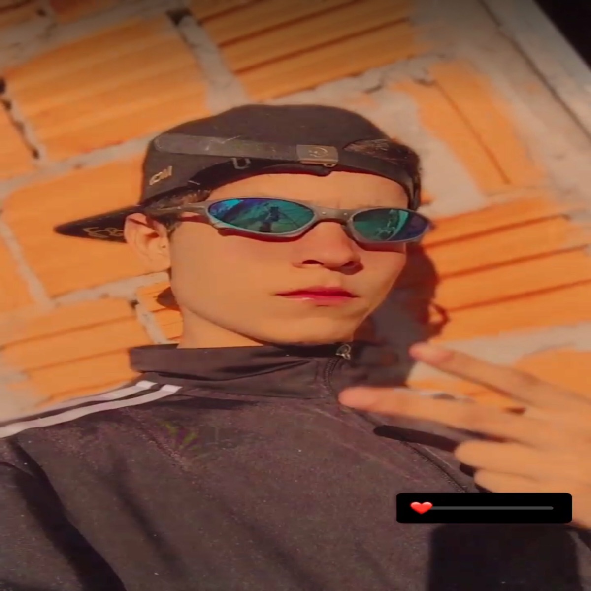 Mtg Suas Amigas Patricinha - Single by DJ GUSTAVO LIMA album cover