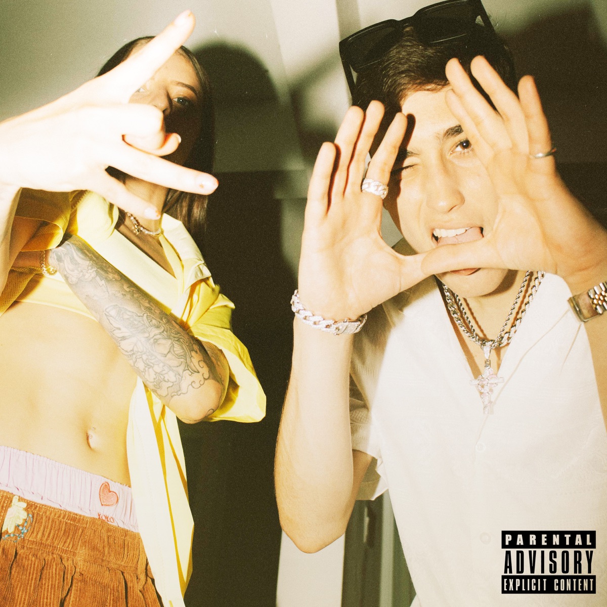Un Poquito - Single by Alejo & Young Miko album cover