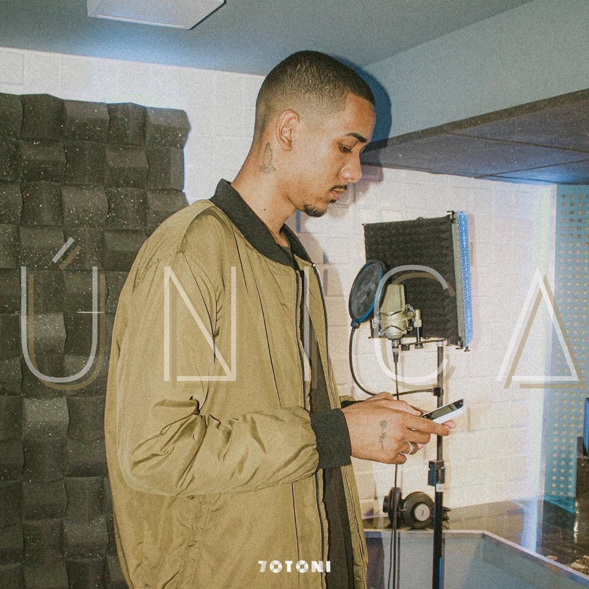 Única - Single by 7Otoni album cover