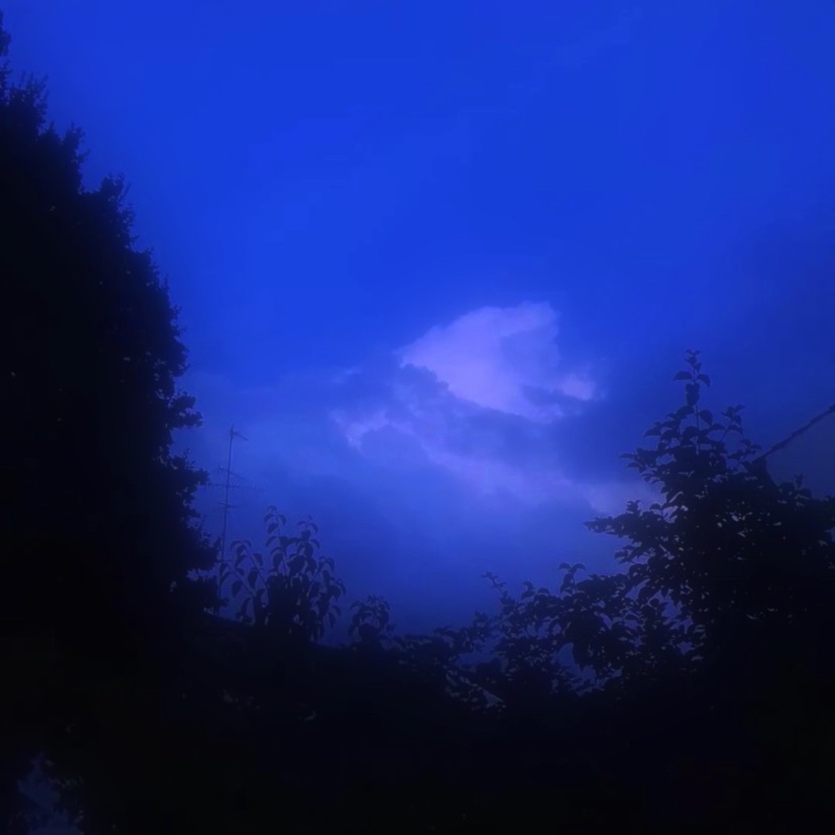 3 am walk - Single by daniel.mp3 album cover