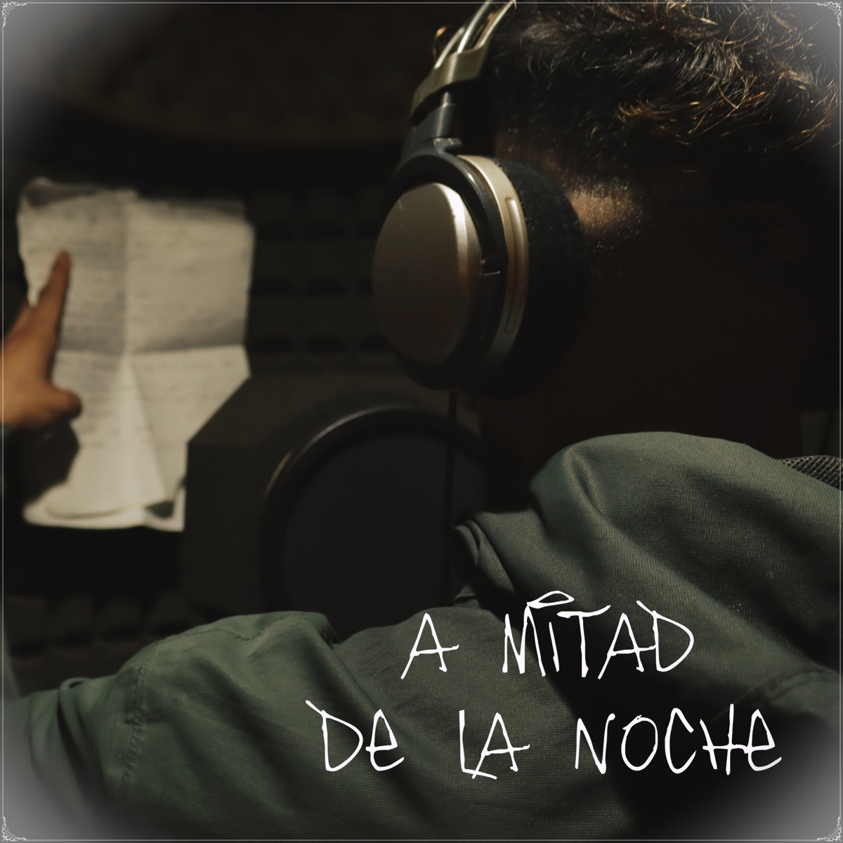 A mitad de la noche - Single by MC Fenix, MDAinc, 13/41 & Kabster album cover
