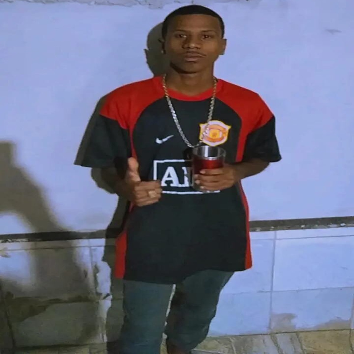 Preto Trajado (feat. Café mc) - Single by Vinicius Mix album cover