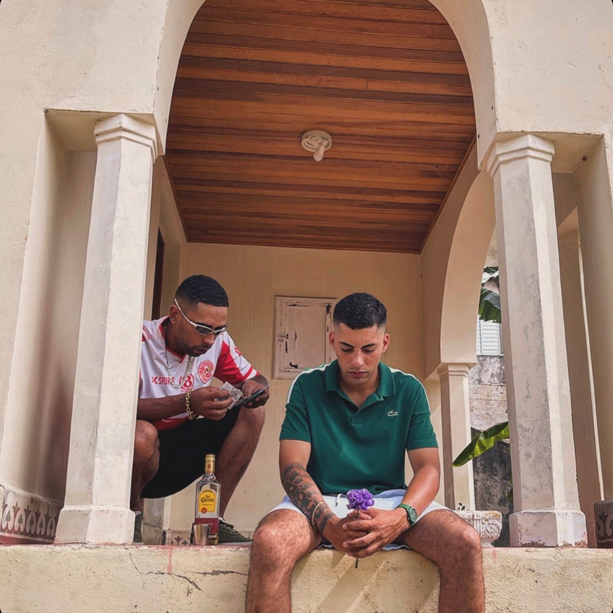 Gin Tropical (feat. JUNINHO) - Single by Oh dog 8 album cover