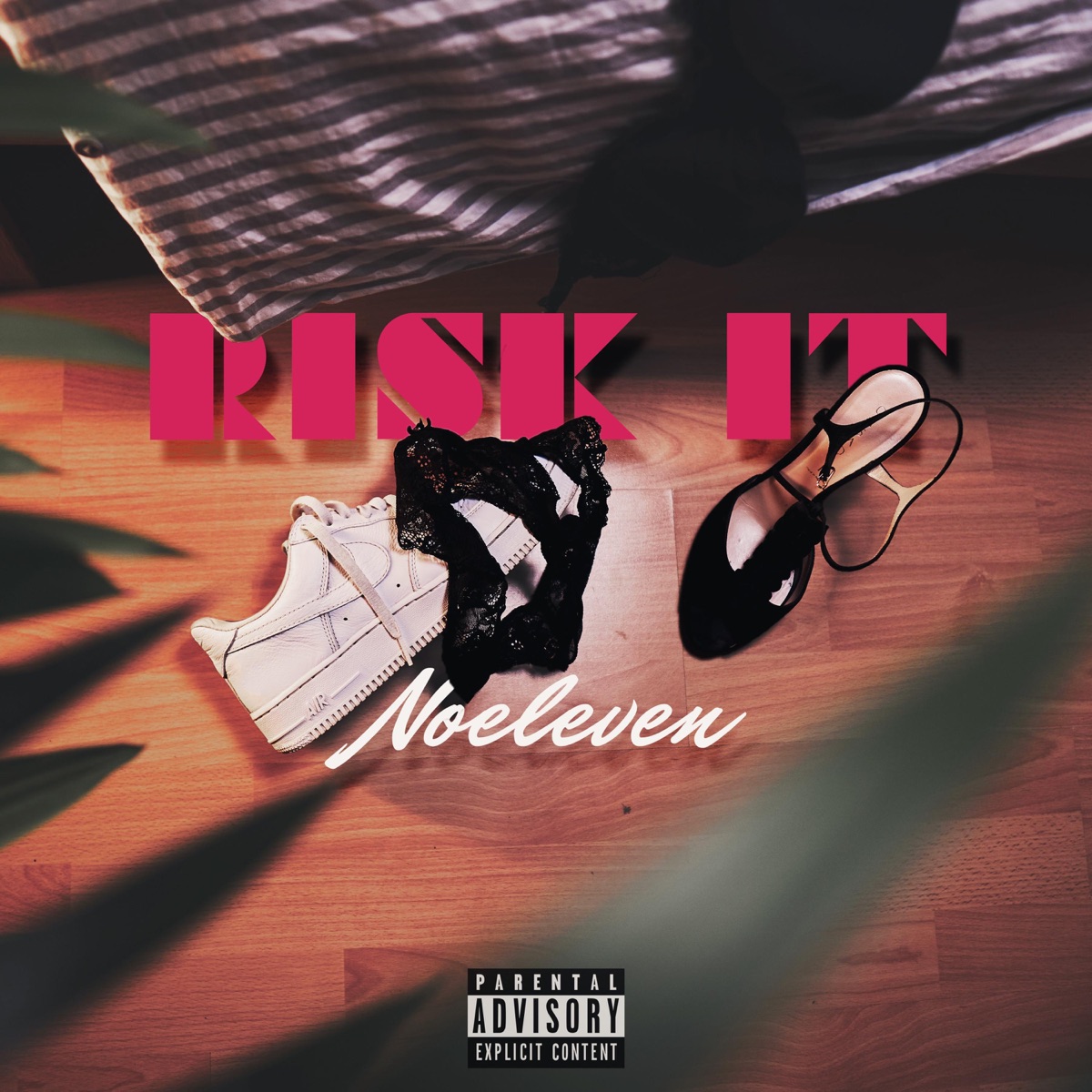 Risk it - Single by Noeleven album cover