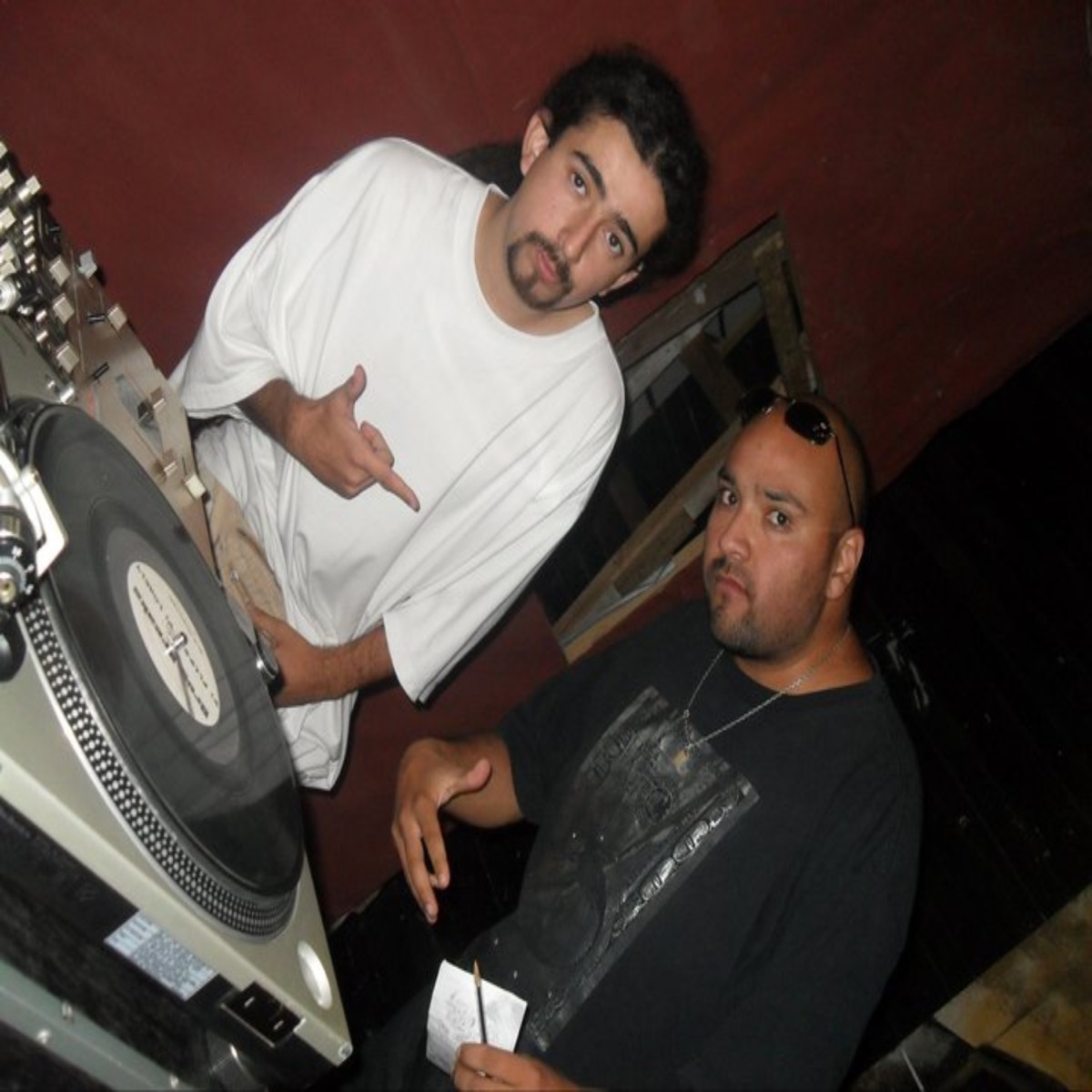 Caminos (feat. Emisario) - Single by Epitafio album cover