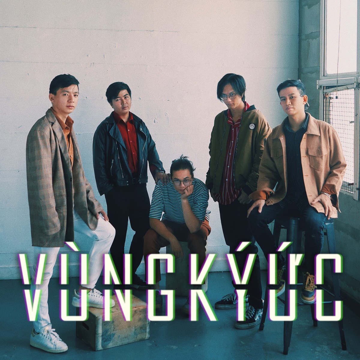 Vùng Ký Ức - Single by Chillies album cover