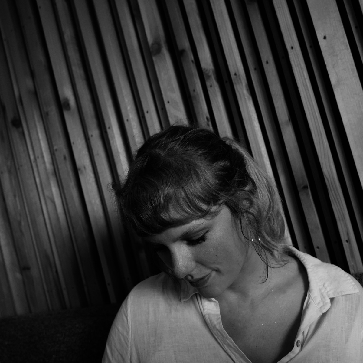 folklore: the long pond studio sessions (from the Disney+ special) [deluxe edition] by Taylor Swift album cover artwork