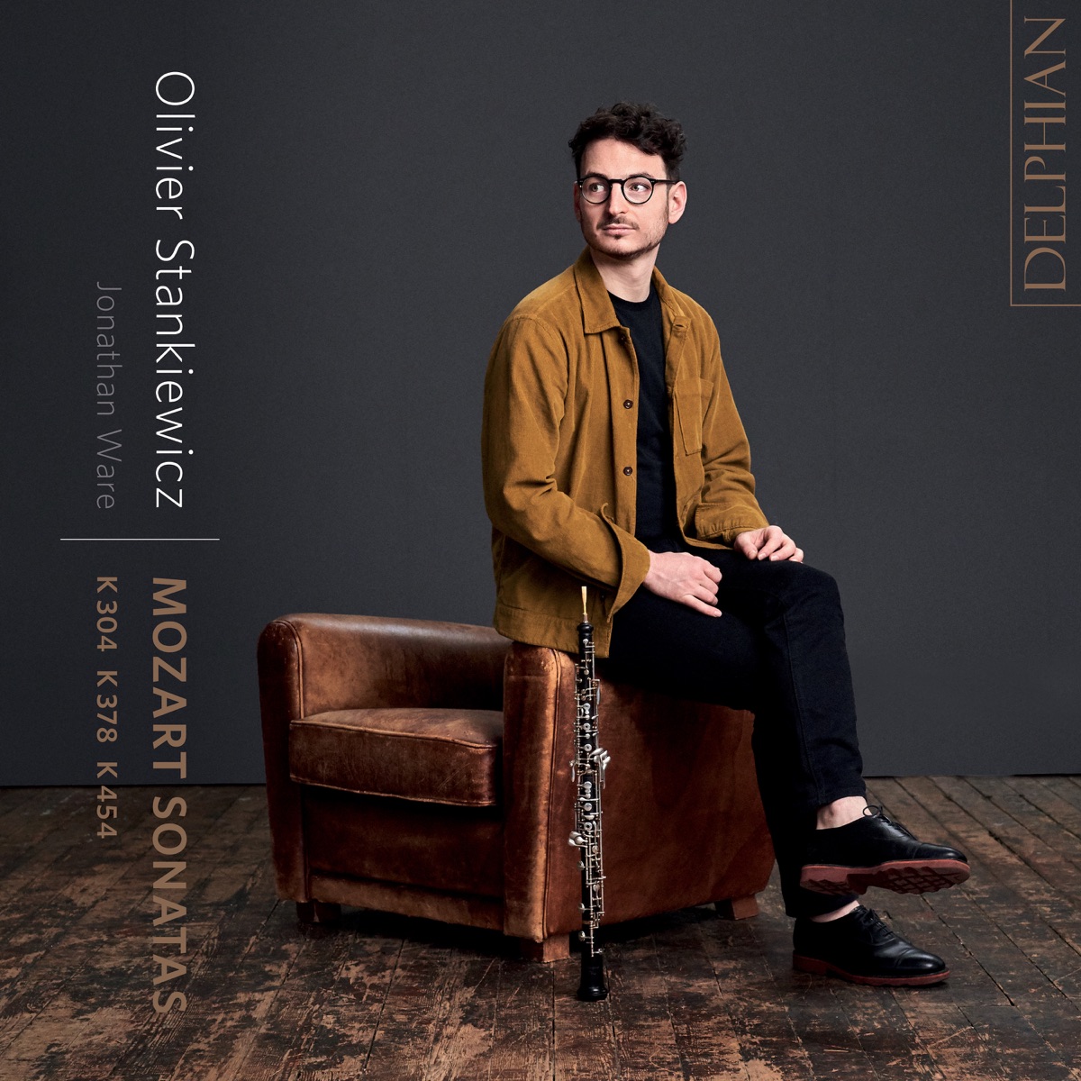 Mozart: Violin Sonatas on Oboe by Olivier Stankiewicz & Jonathan Ware album cover