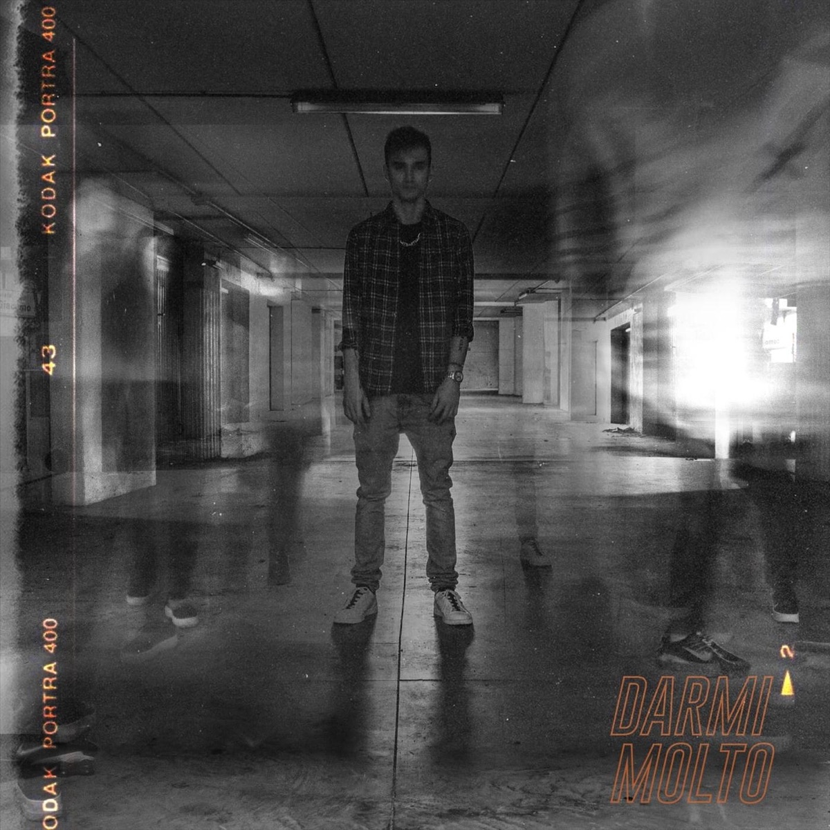 Darmi Molto (feat. Dernier) - Single by Mash album cover