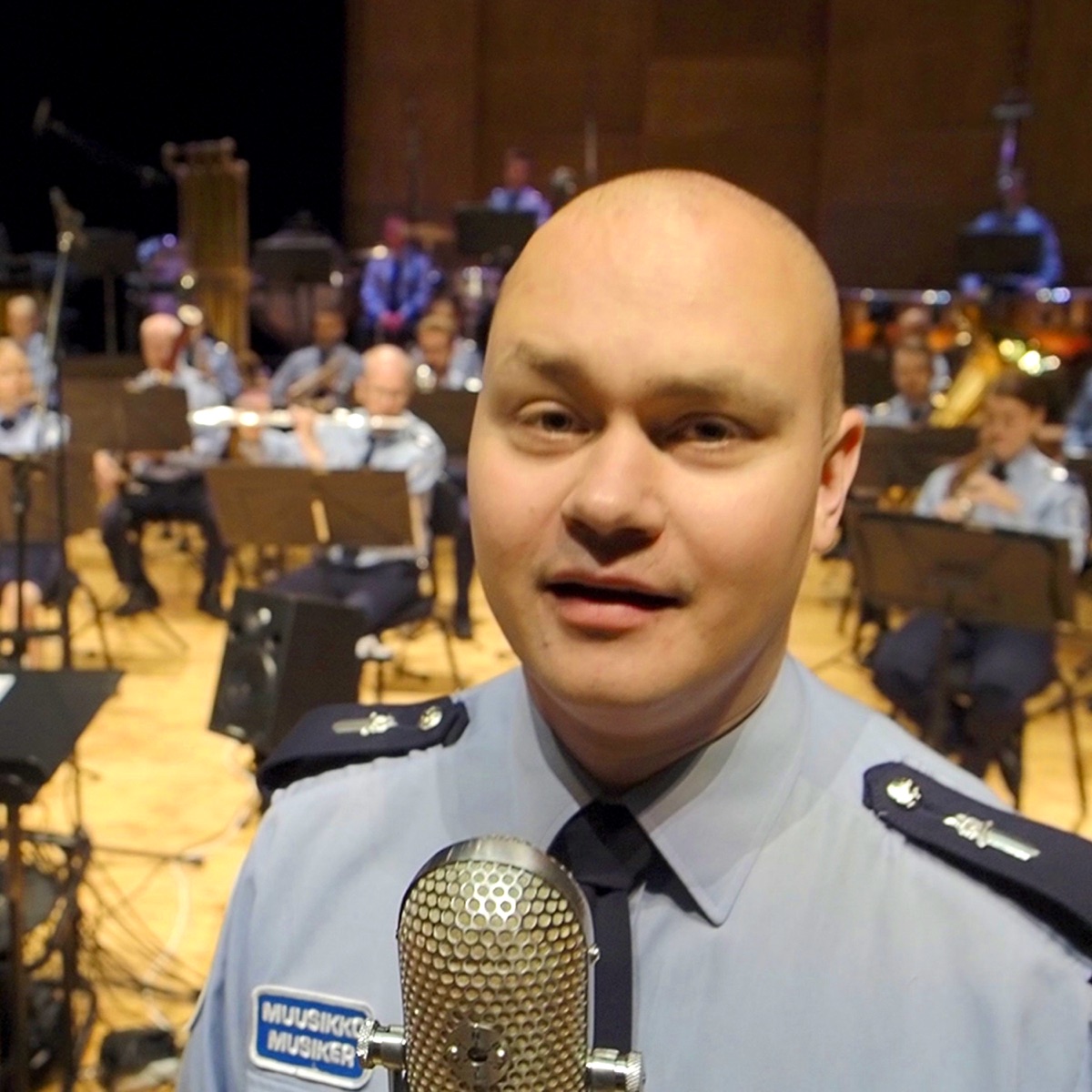 Tuu mun mukaan (feat. Helsingin Poliisisoittokunta) - Single by Helsinki Police Symphonic Band album cover