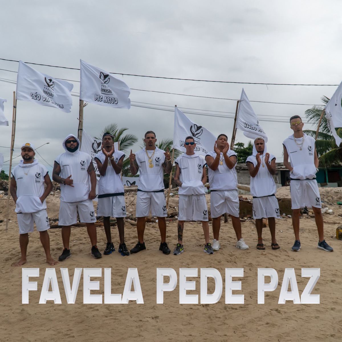 Favela Pede Paz - Single by Leozinho O General, Juninho JDC, MC Anjo, Matheus Perverso, MC Chinina, Mc Leo da Lagoa, Vilão da Norte & MC Louco album cover
