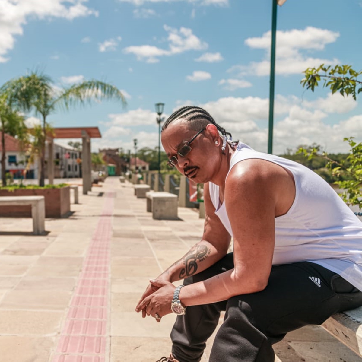Meu Bem (feat. Ricky Conti) - Single by Chapa Halls 227 album cover