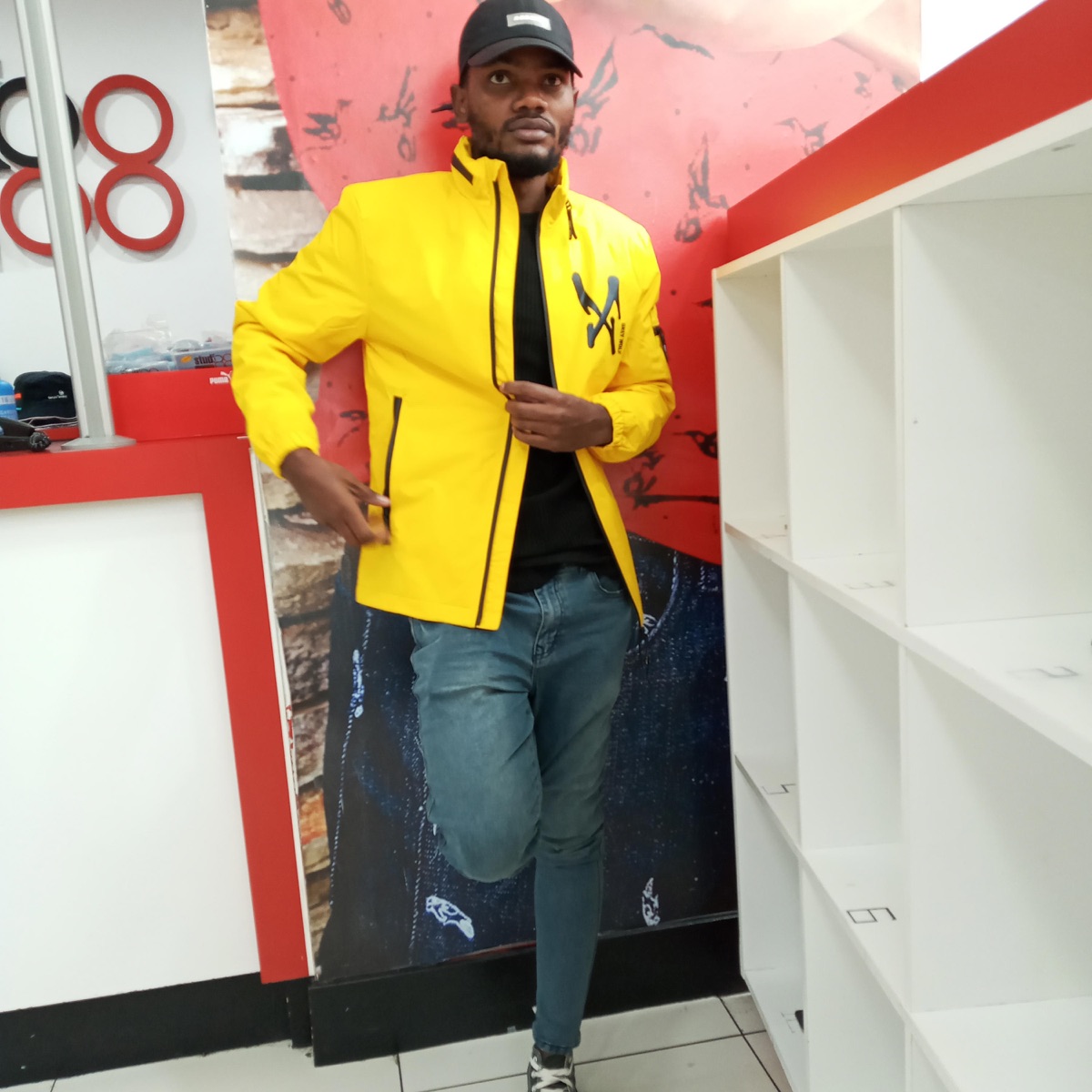 Mshengu (feat. Dj Speaker, Melinda & Mambojie) - Single by Micsy Mohr album cover