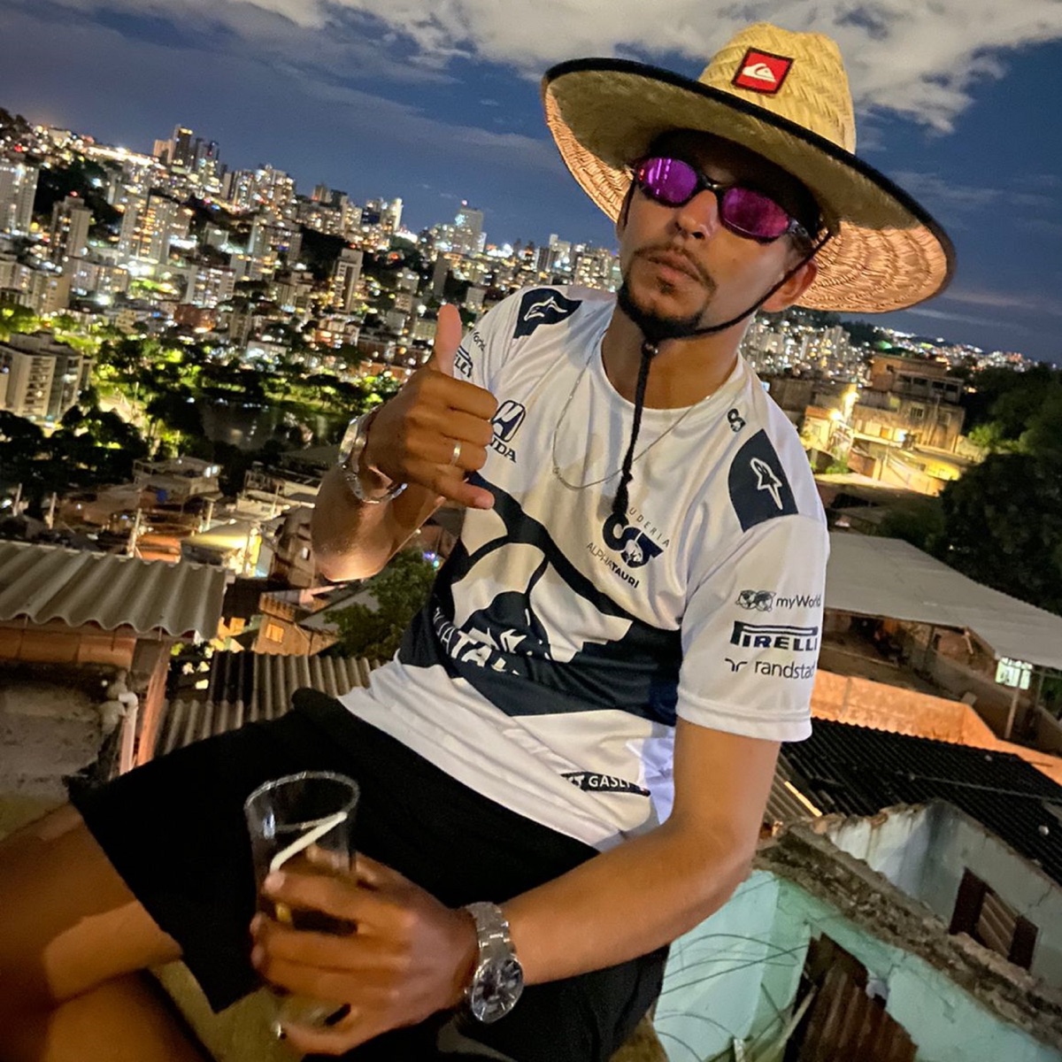 Aqui Na Rda - Fogo No Puteiro (feat. MC Mr Bim & Mc Magrinho) - Single by DJ DV da Vasco album cover