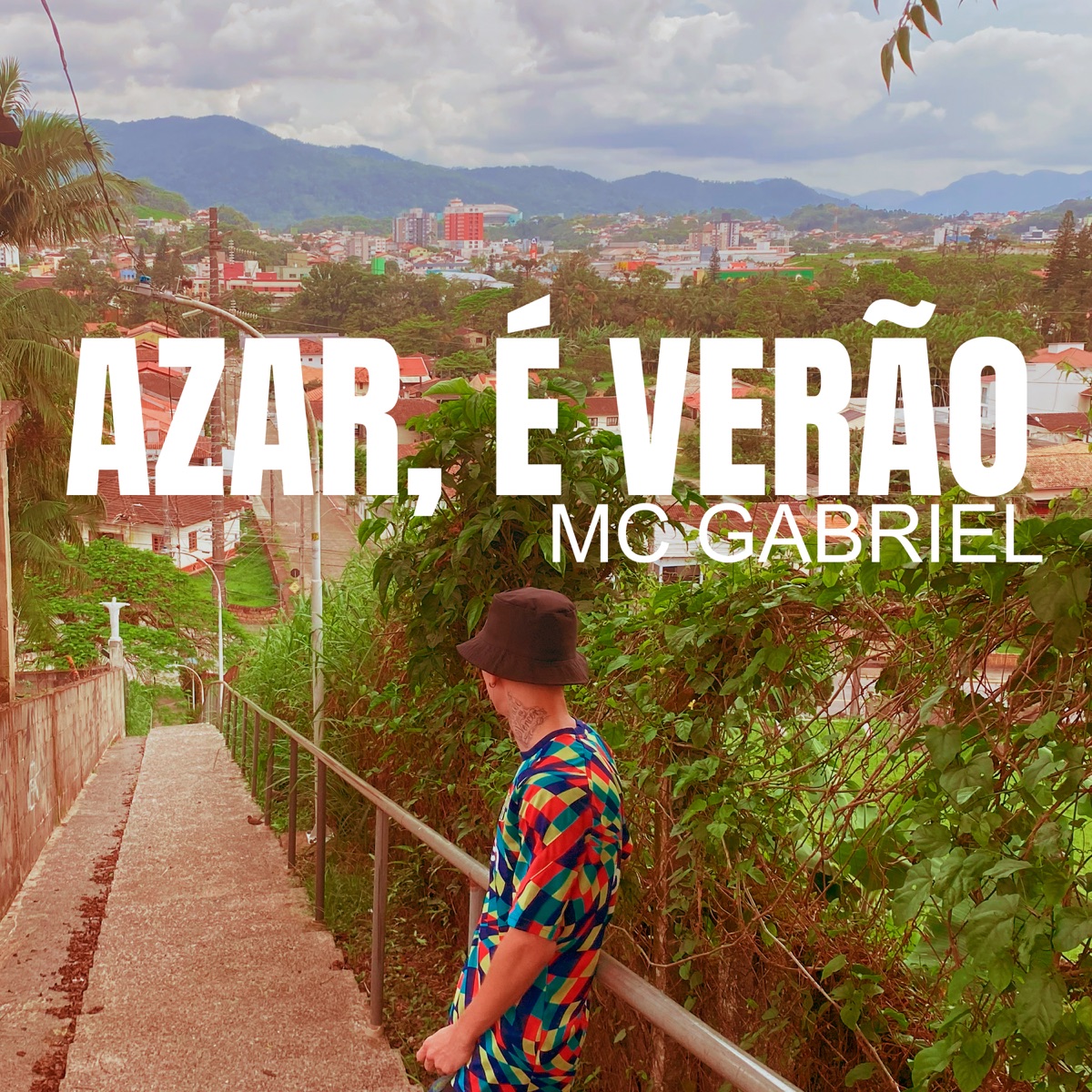 Azar, É Verão (feat. Sossa The Producer) - Single by MC Gabriel album cover