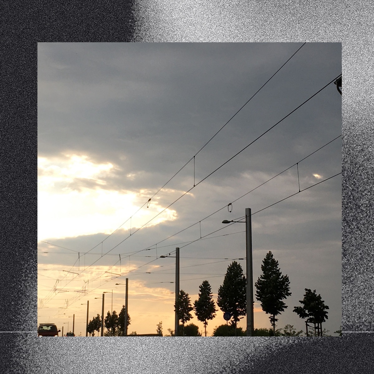 Dunkle Wolken - Single by N.I.K.O. album cover