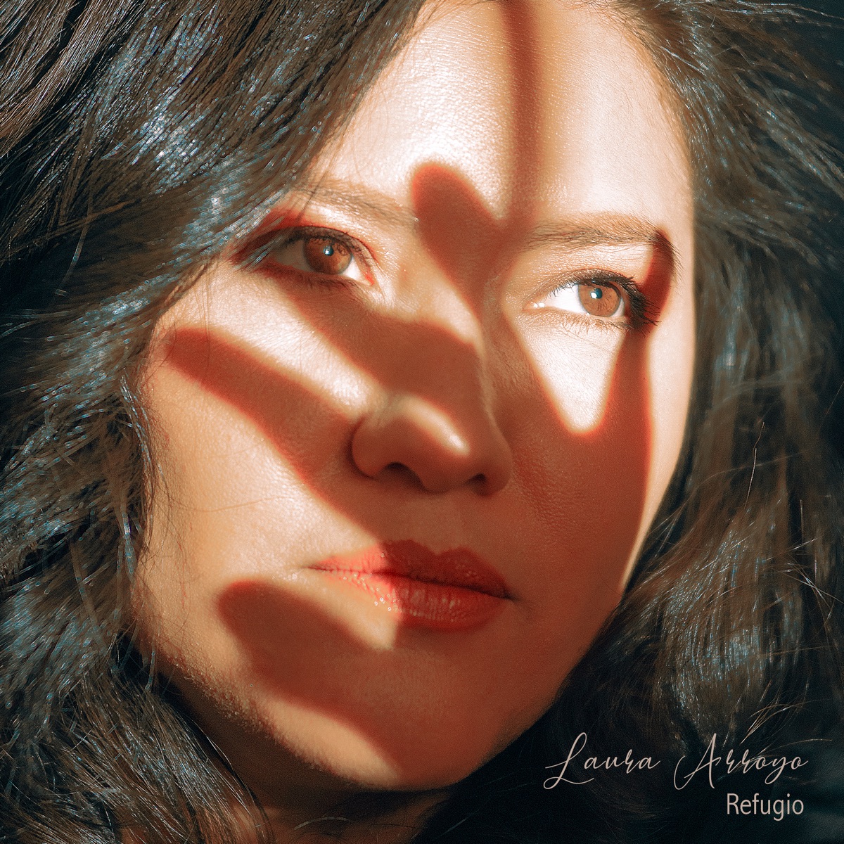 Refugio by Laura Arroyo album cover