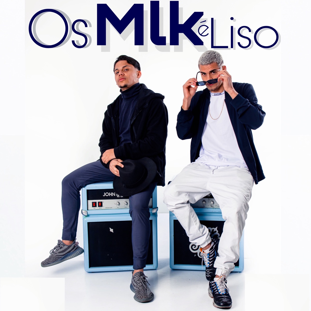 Os Mlk É Liso - EP by Victor bx & Mc Cleey album cover