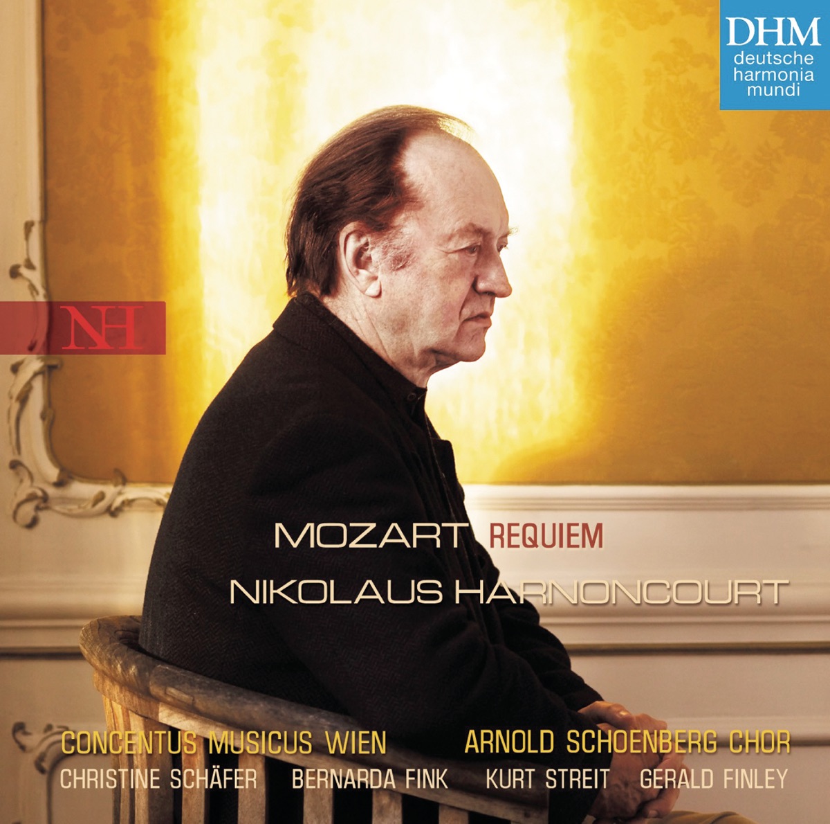 Mozart: Requiem, K. 626 by Nikolaus Harnoncourt, Arnold Schoenberg Choir & Concentus Musicus Wien album cover