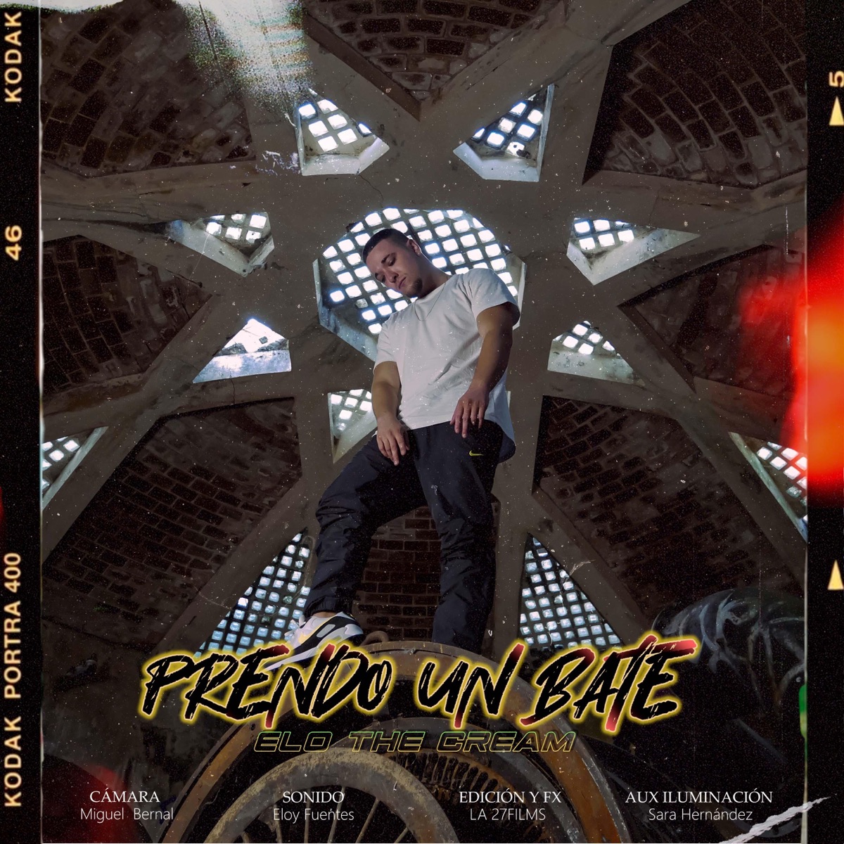 Prendo un bate - Single by Elo The Cream album cover