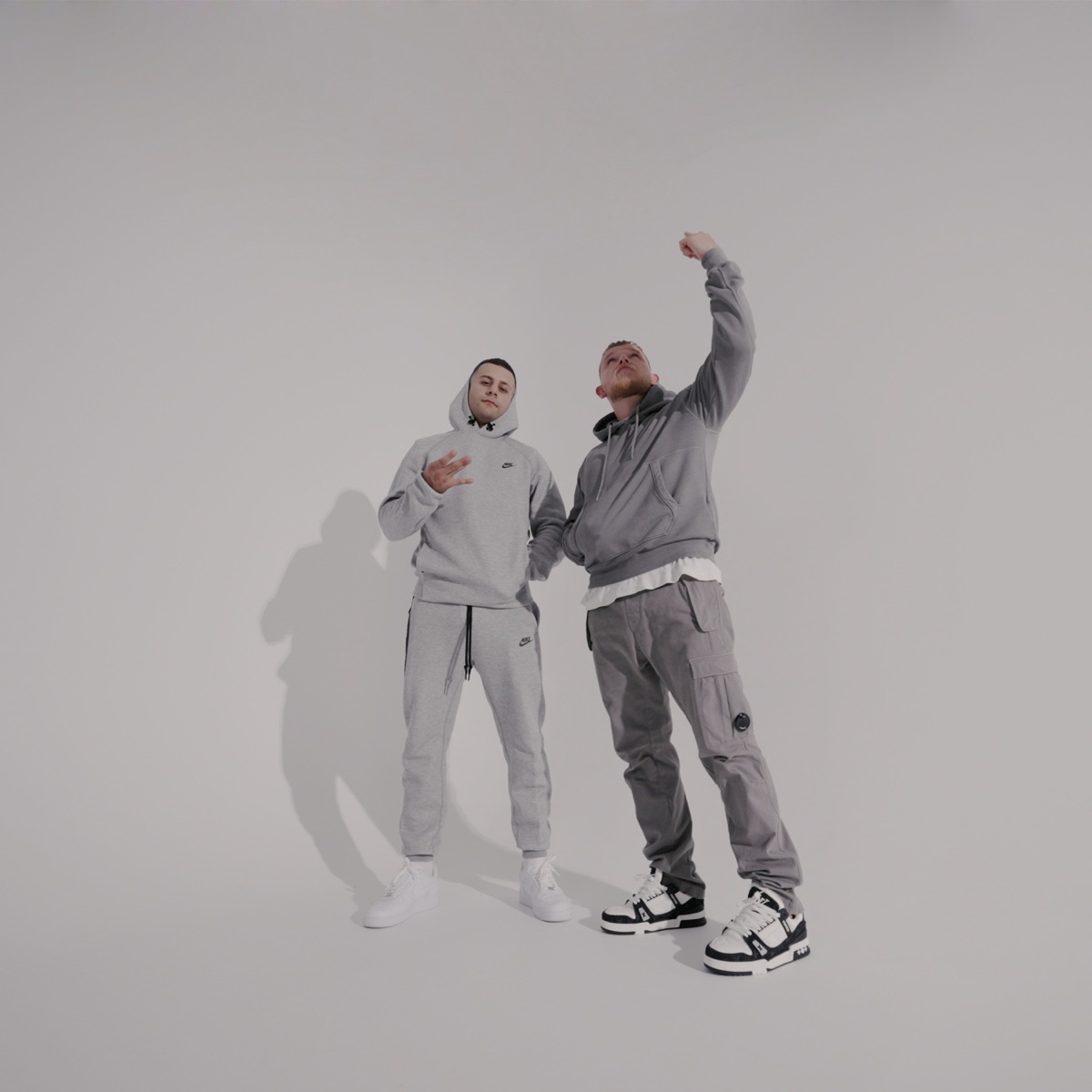 FAMILY FRIENDLY - Single by Cinek & Macias album cover