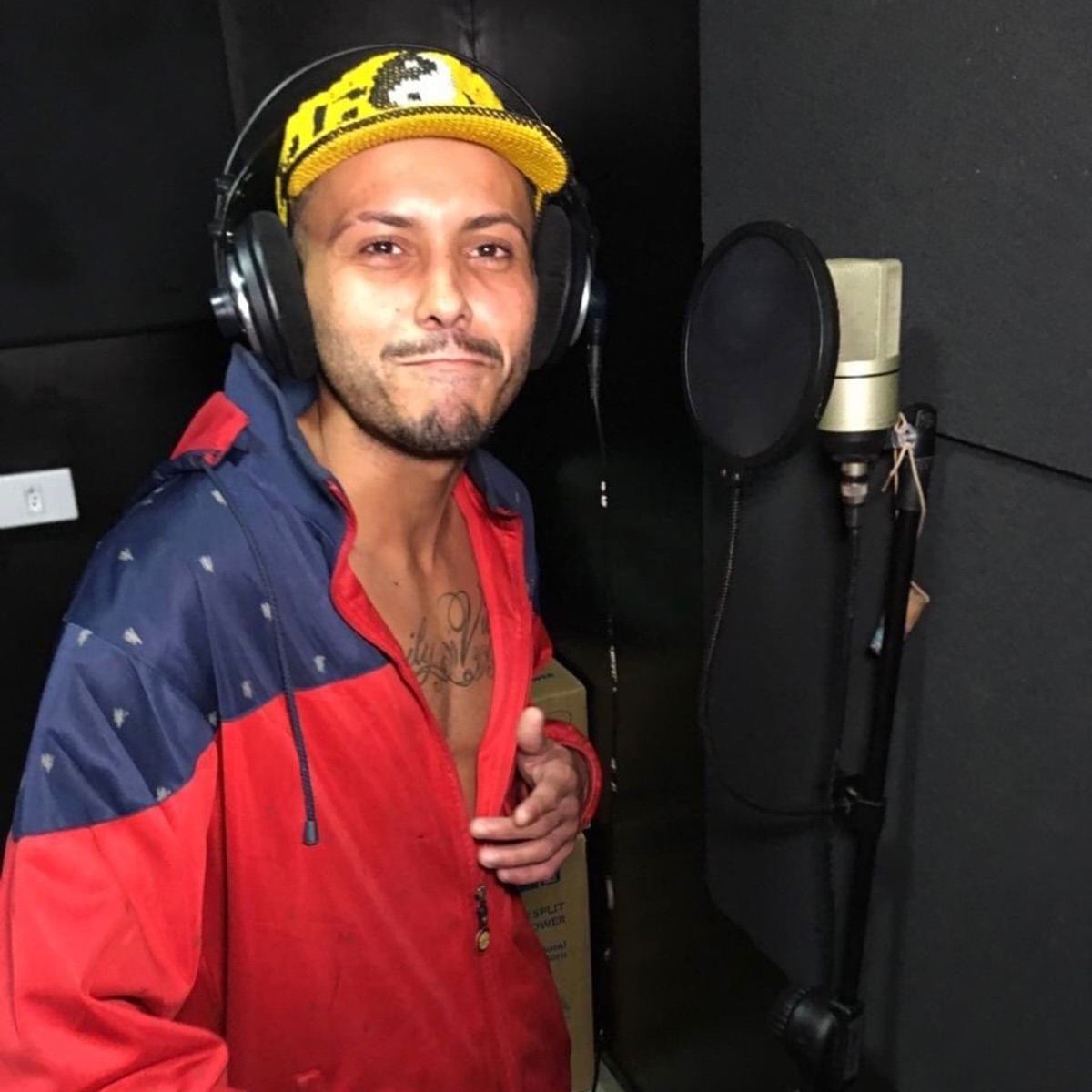 Dei uma Casa pra Rainha - Single by MC Nego das Casinha & DJ Brendo Boladão album cover