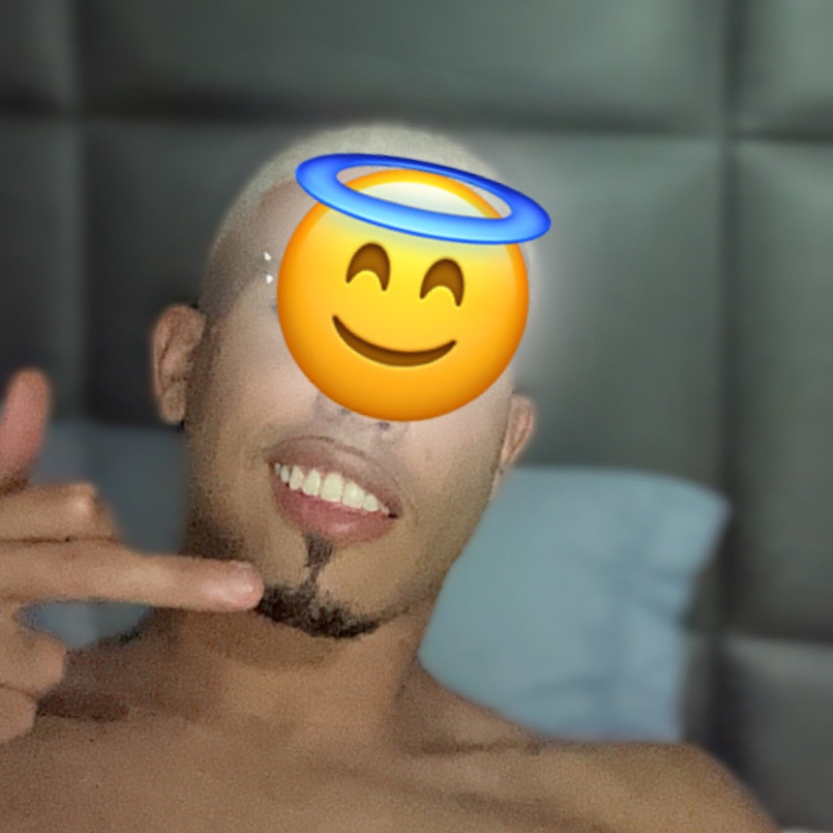 MTG - Geme Bem Baixinho no Meu Ouvido - Single by Mc Kn bh album cover