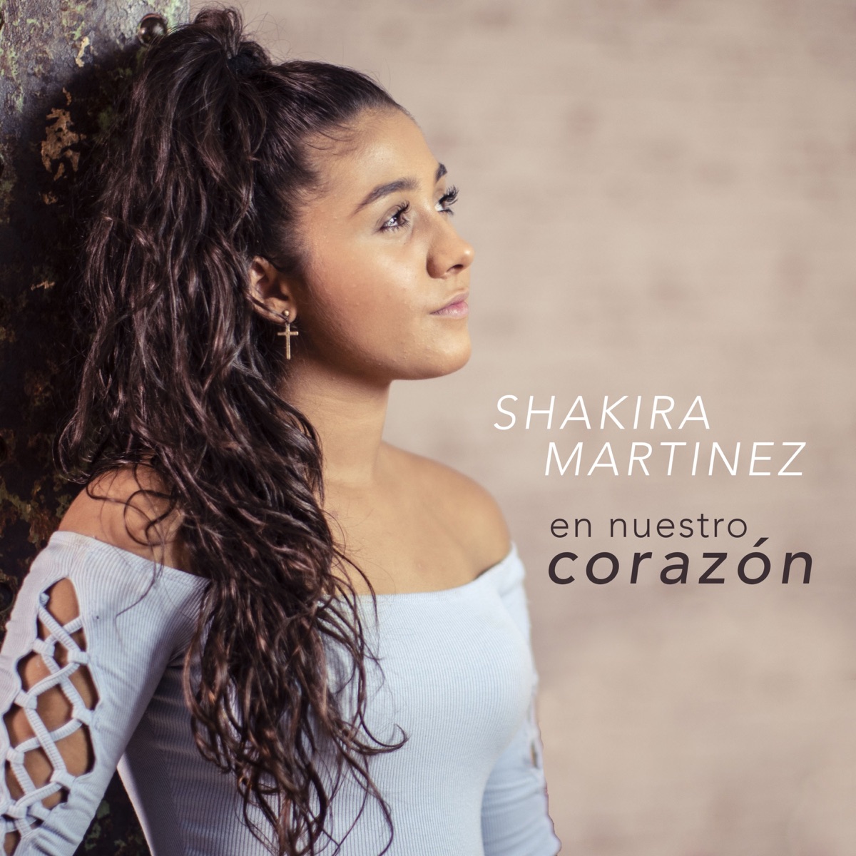 En Nuestro Corazón (with Amós Lora) - Single [with Amós Lora] - Single by Shakira Martínez album cover