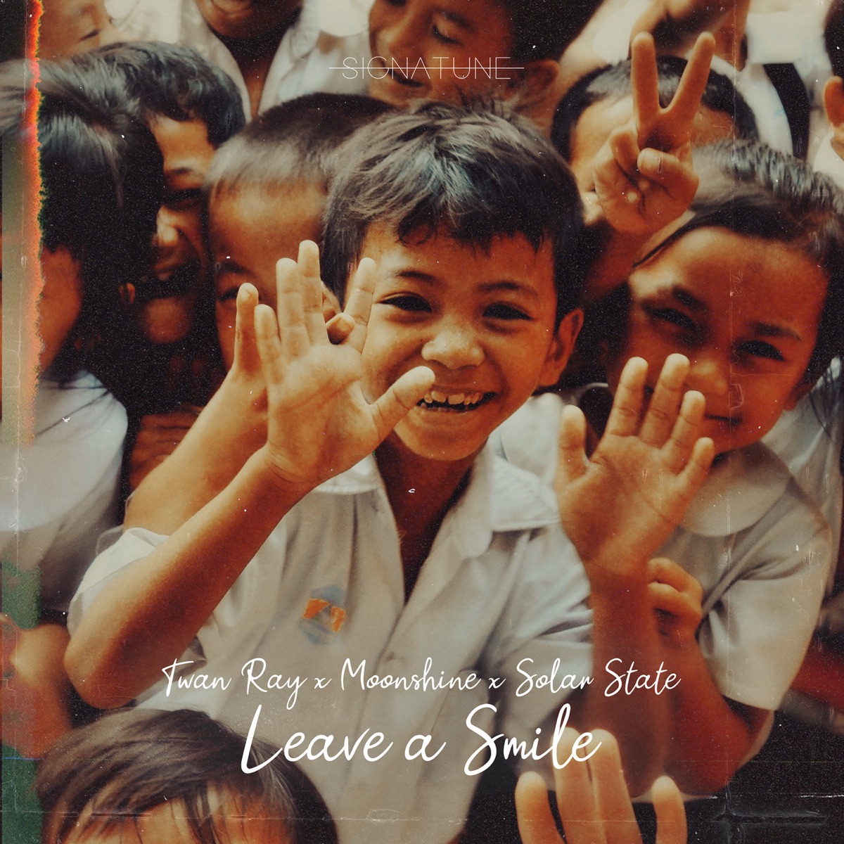 Leave a Smile - Single by Twan Ray, Moonshine & Solar State album cover