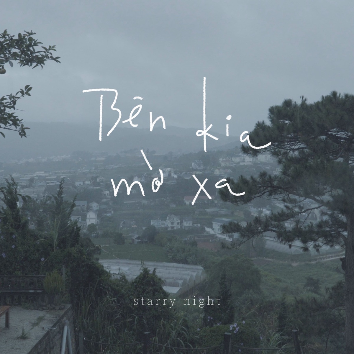 Bên Kia Mờ Xa (feat. Muộii) - Single by Starry Night album cover