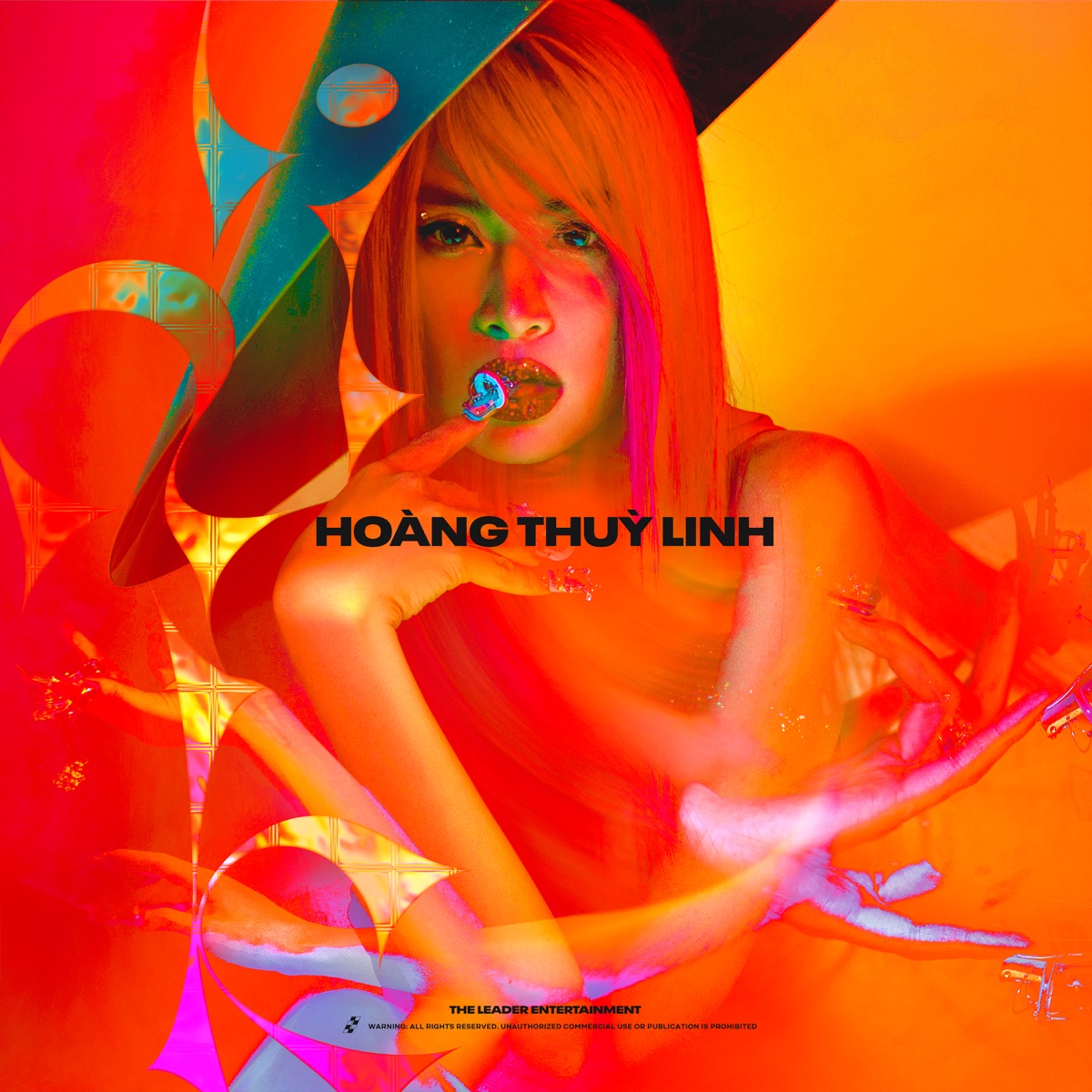 LINK by Hoàng Thùy Linh album cover