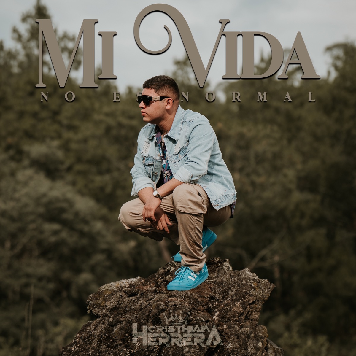 Mi Vida No Es Normal by Cristhian Herrera album cover