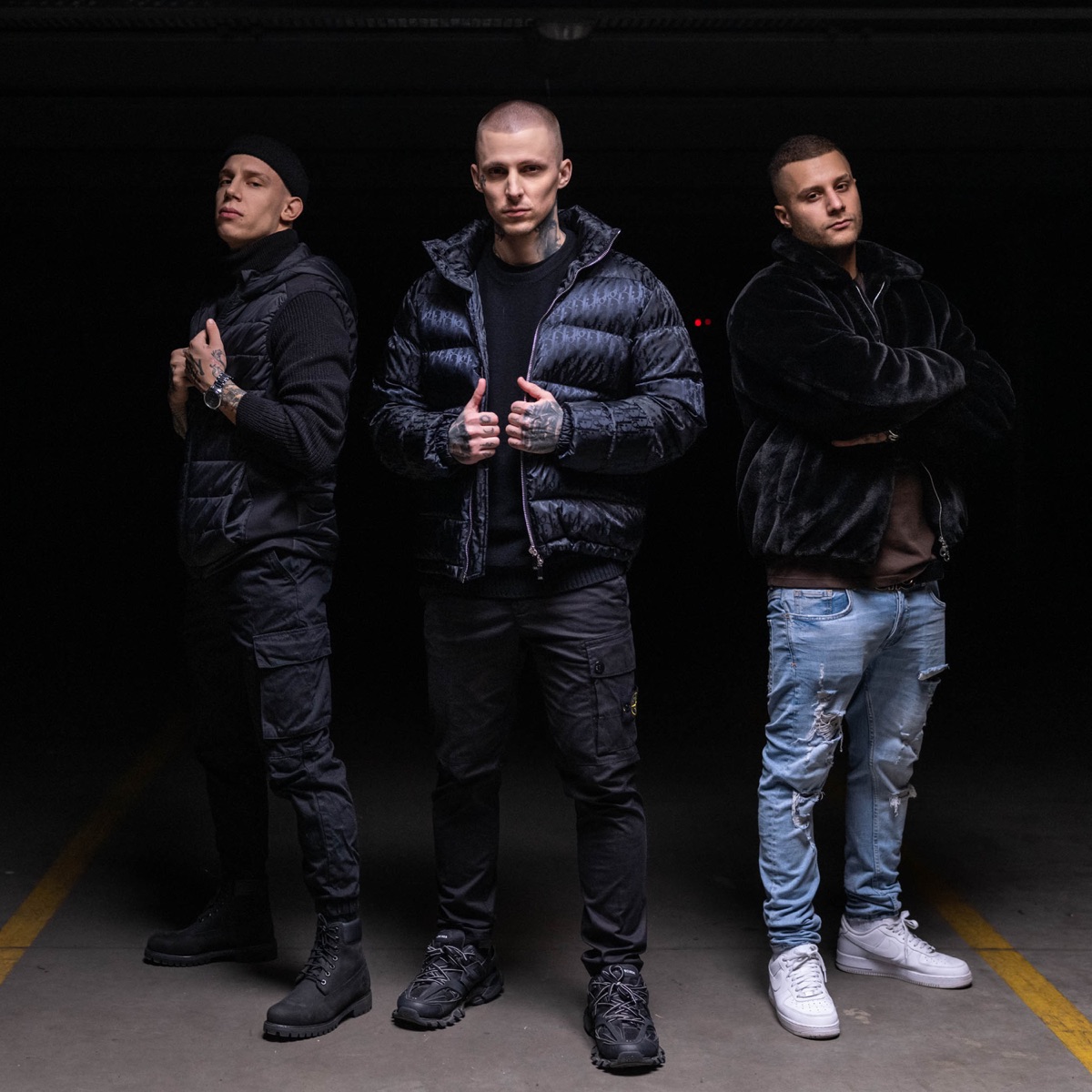 CISZA PRZED BURZĄ (feat. Bomba KRK) - Single by Tromba, Macias & Nowaczkiewicz album cover