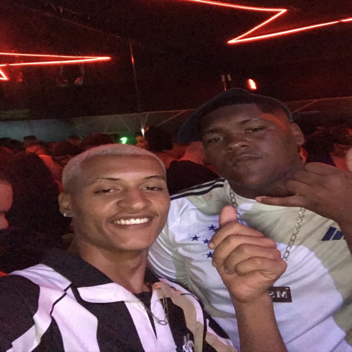 AI PRA Q TANTA FOFOQUINHA - Single by DJ GLEIBÃO SF, DJ VT DO CDB & Mc Deninho do CDB album cover