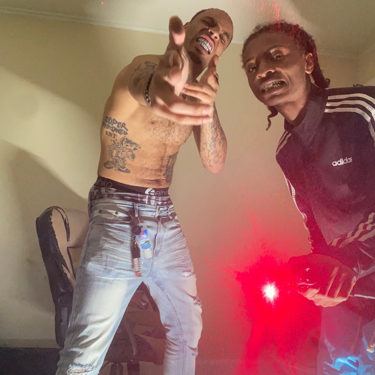 Off White Dunks (feat. Certified Trapper) - Single by Super Throwed Dave album cover