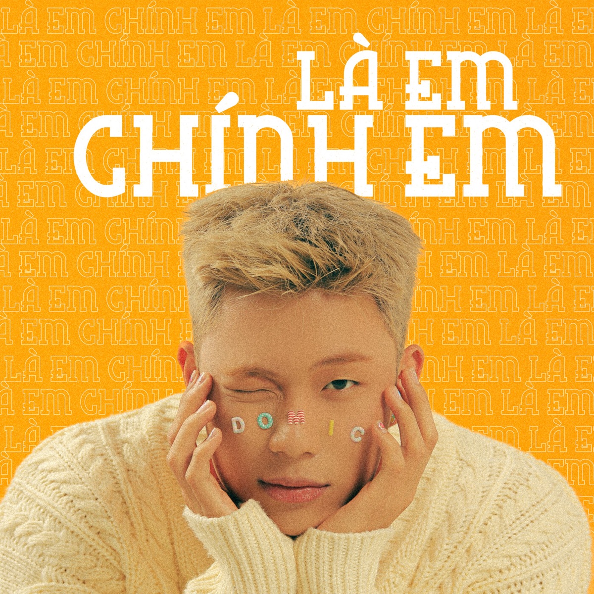 Là Em, Chính Em - Single by Dương Domic album cover