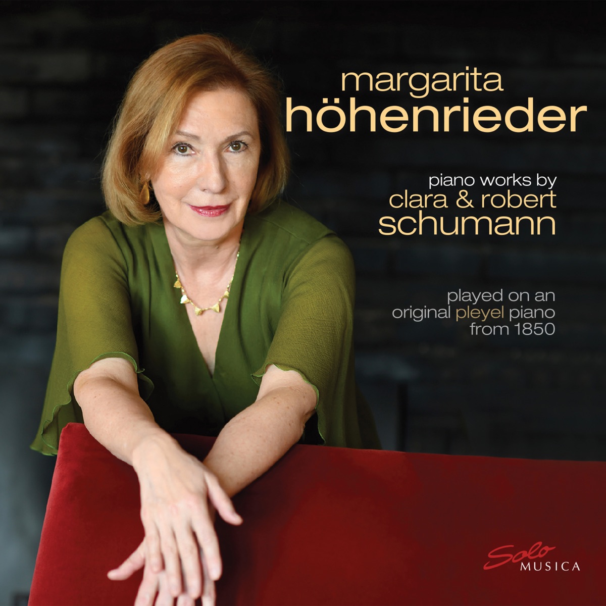 Clara & Robert Schumann: Works for Piano by Margarita Höhenrieder album cover