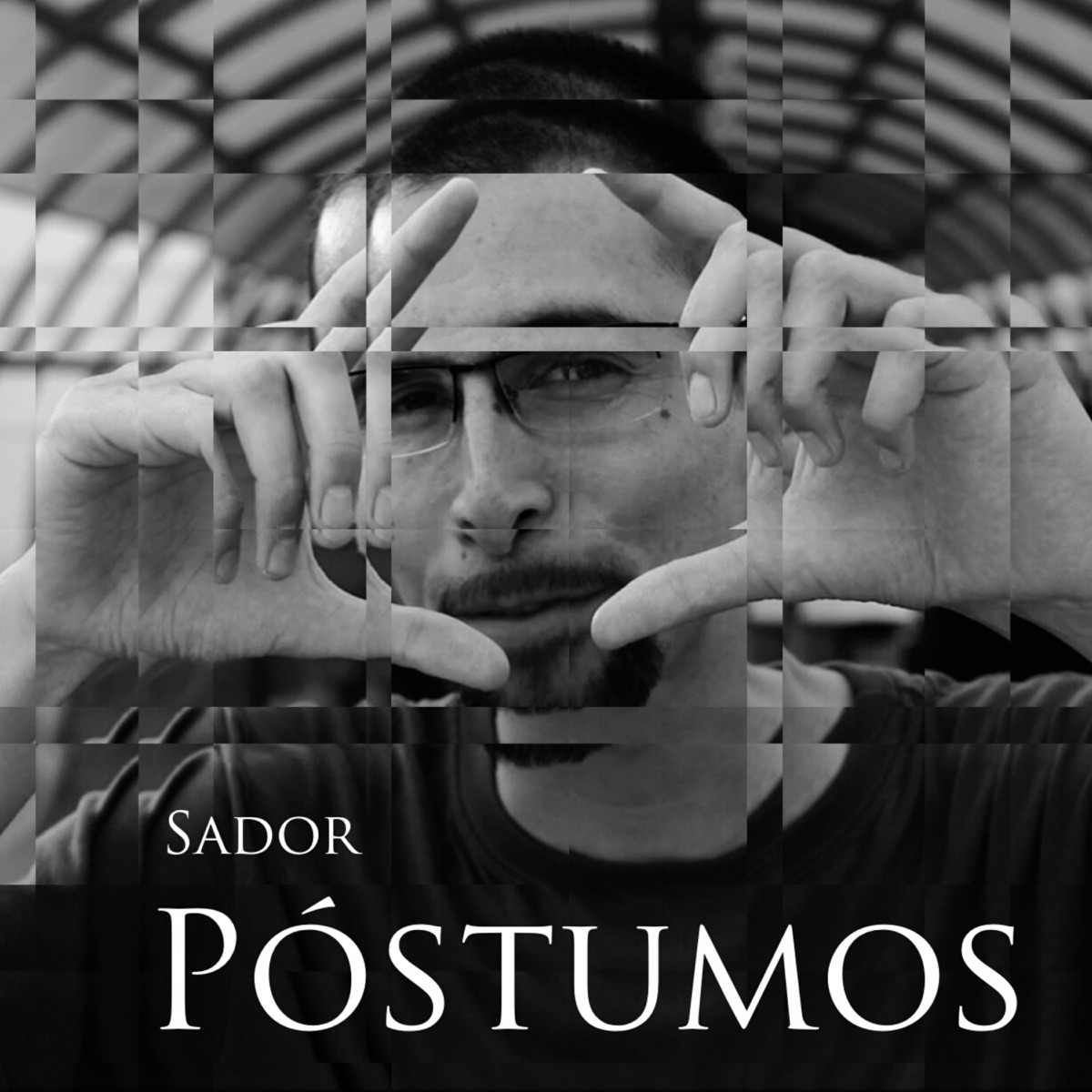 Póstumos - Single by Sador album cover
