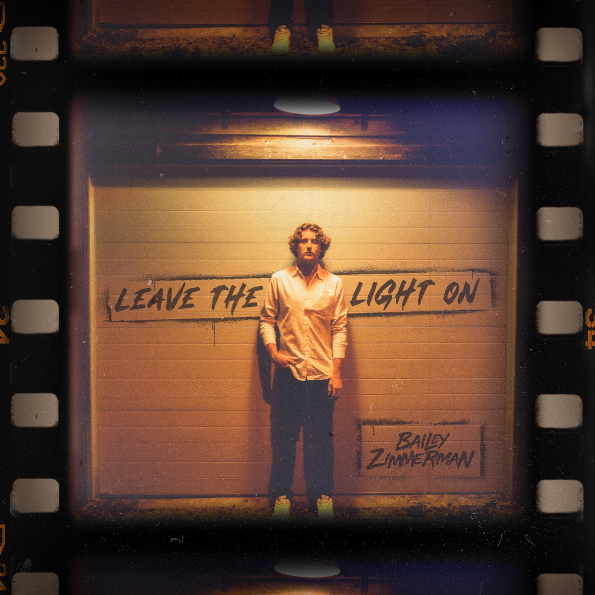 Leave The Light On (Apple Music Edition) by Bailey Zimmerman album cover