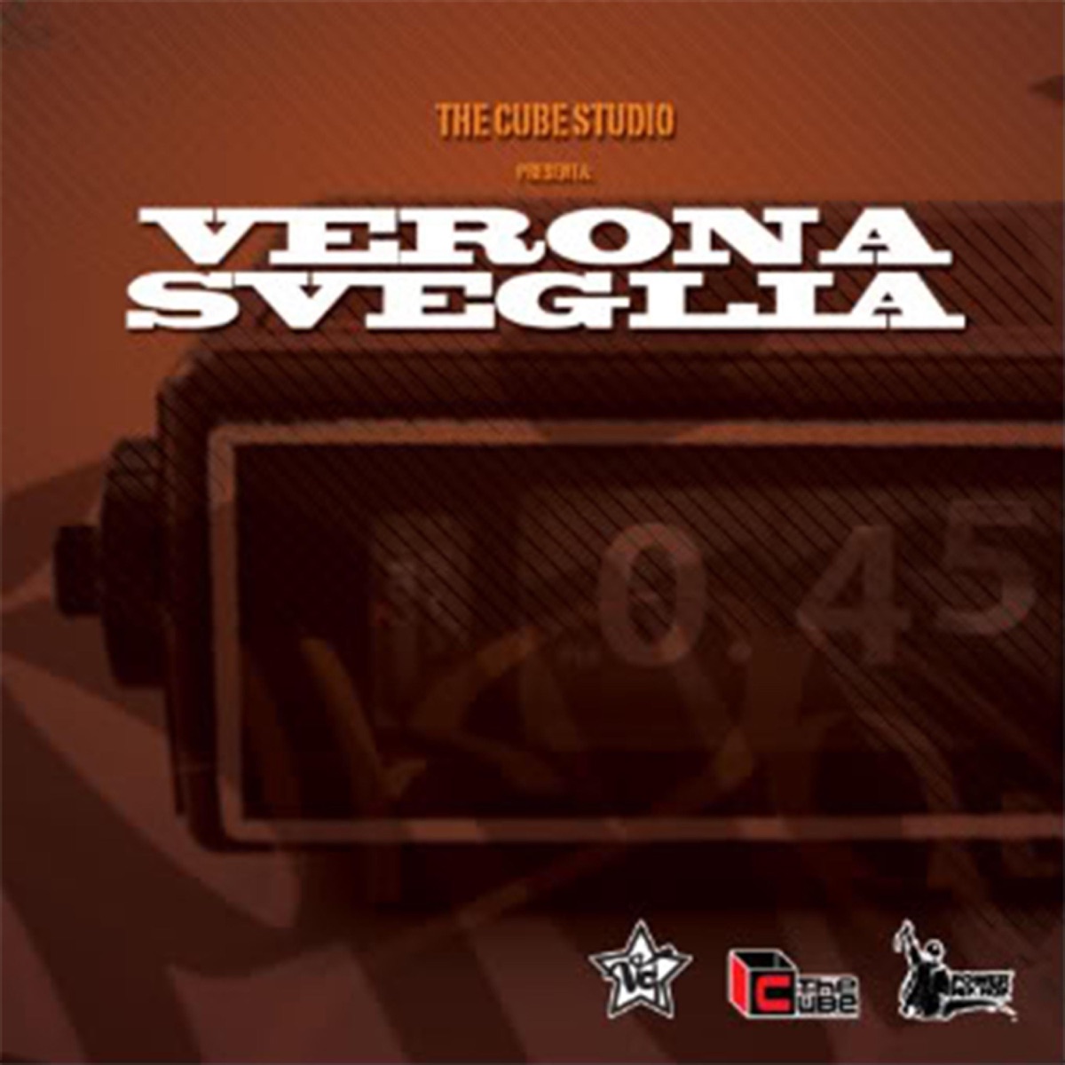 ESTREMO (feat. Brutti Ceffi & Vecchio Conio) - Single by Verona Sveglia album cover