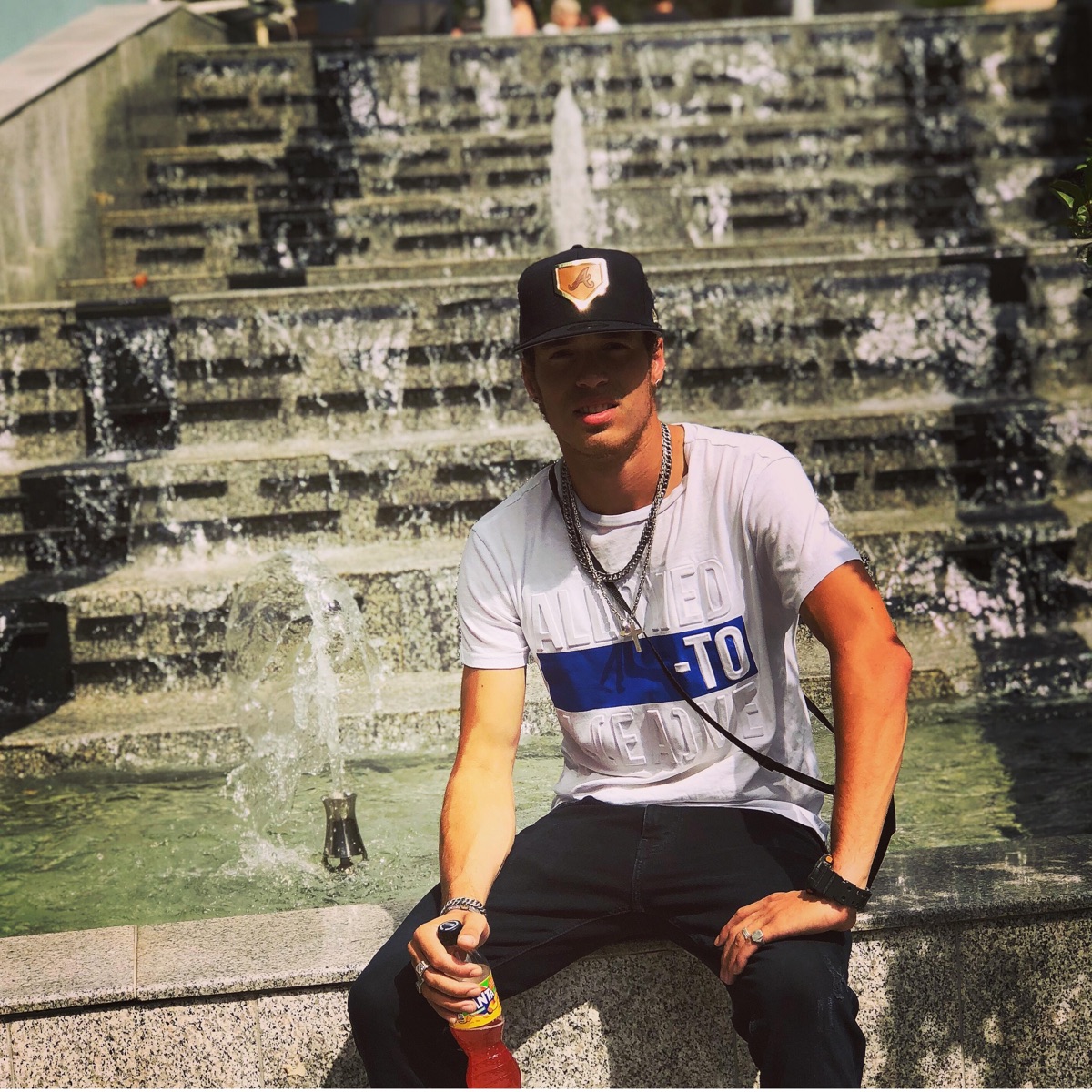 Liever Nu - Single by D-Dion album cover