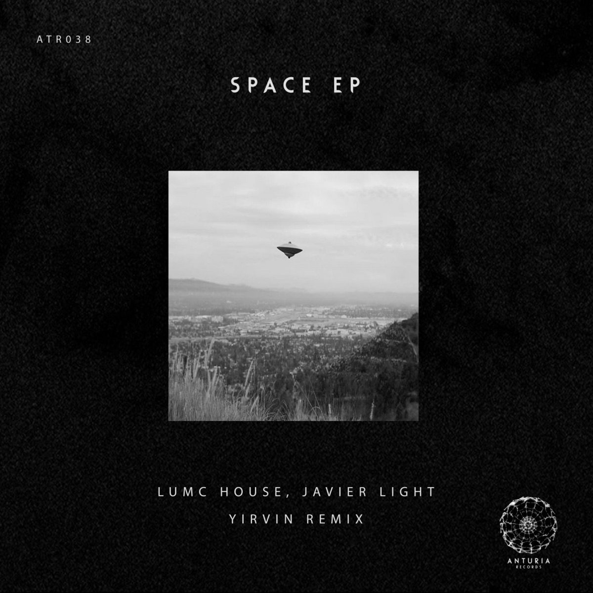 Space EP by Lumc House, Javier Light & Yirvin album cover