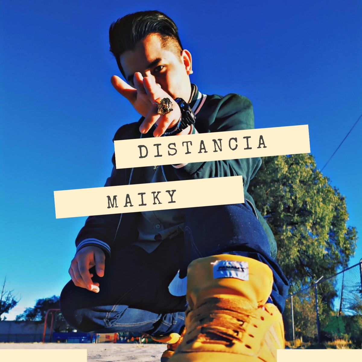 Distancia - Single by Maiky album cover