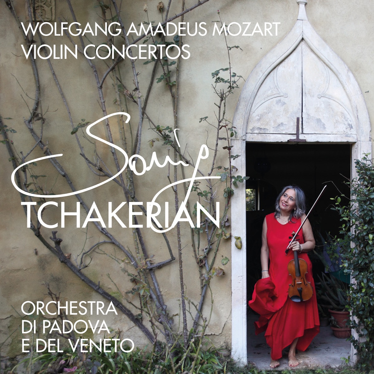 Mozart: Violin Concertos by Sonig Tchakerian & Orchestra di Padova e del Veneto album cover